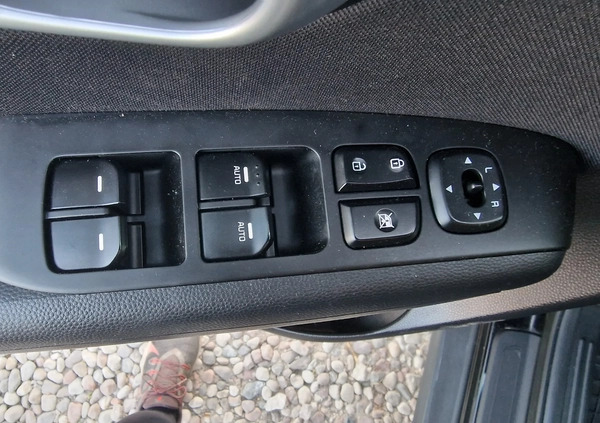 Kia Soul cena 40900 przebieg: 135310, rok produkcji 2015 z Ciechanów małe 232